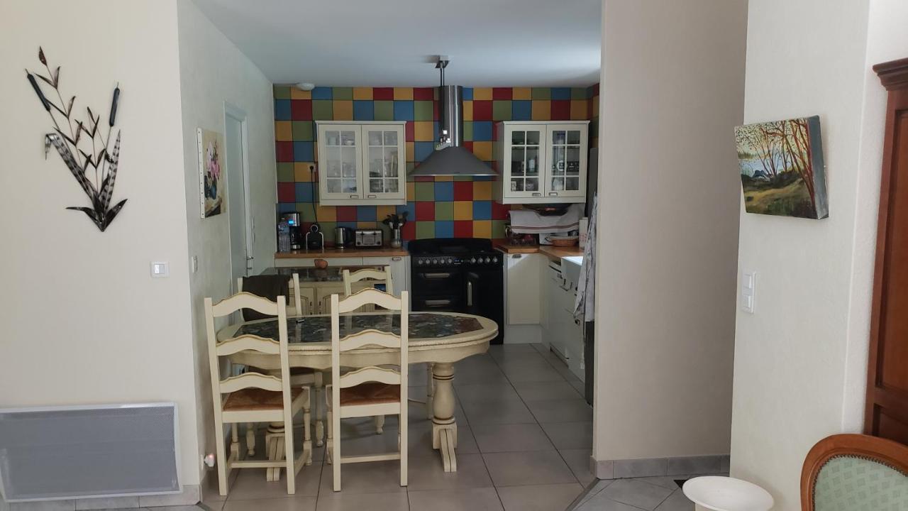 Le Calme Bed & Breakfast Plesse Luaran gambar